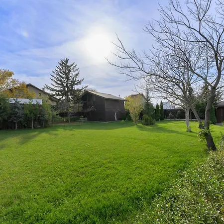 9 April Village Sea & Гостевой дом *