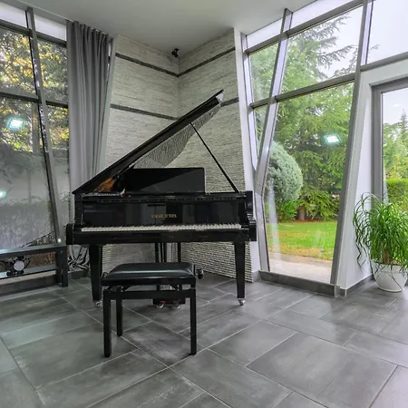 Гостевой дом 9 April Village Sea & Варна