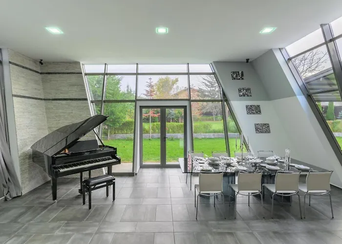 9april Village Sea & 招待所 瓦爾納